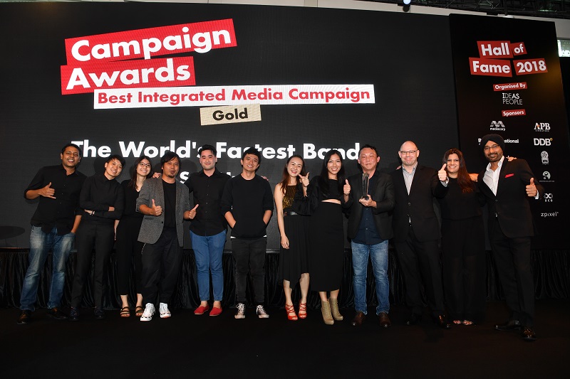 BEST-INTEGRATED-MEDIA-CAMPAIGN-GOLD_The-Worlds-Fastest-Band_StarHub_BLKJ